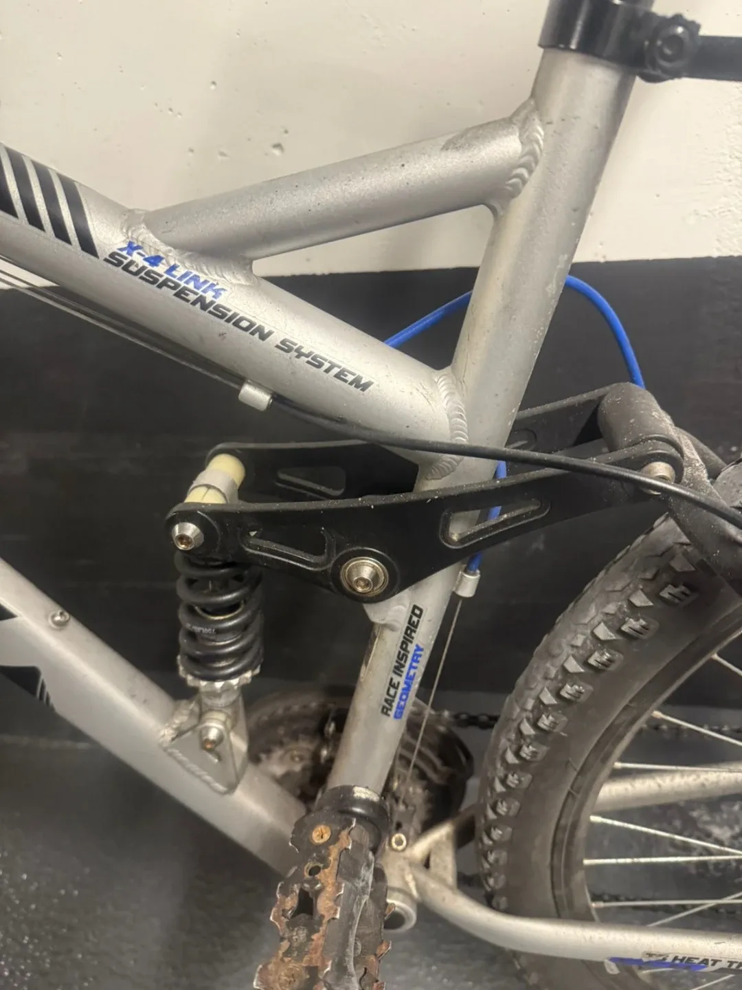 CCM Komo Mountain Bike image indicator(4)