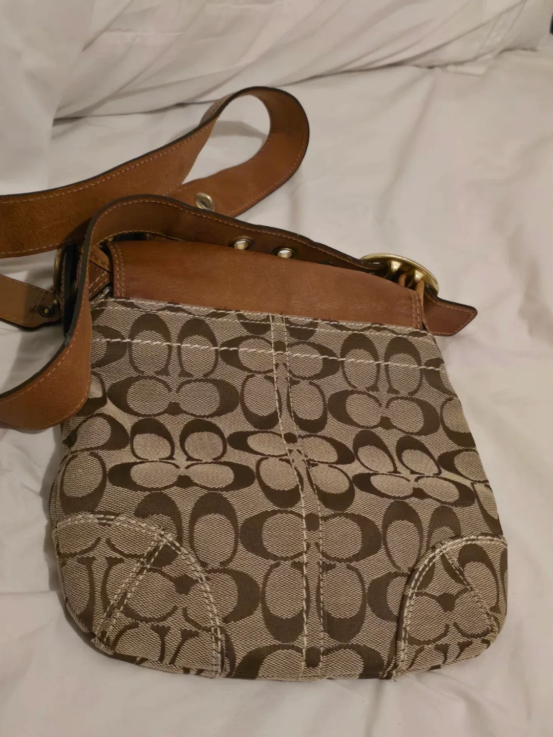 COACH Crossbody Bleecker  Signature Flap Bag image indicator(5)