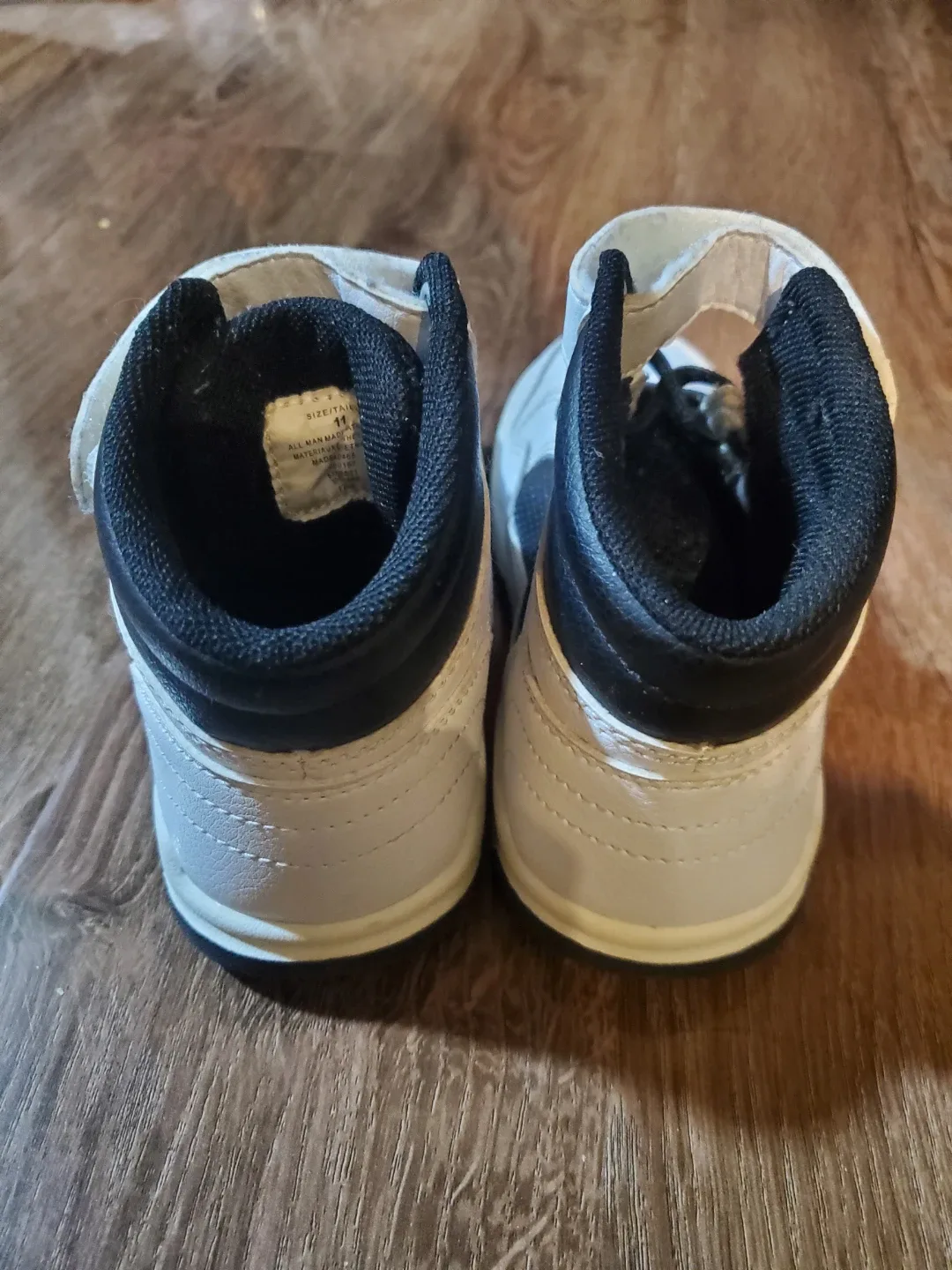 Place Kids White & Black High-Top Sneakers - Size 11 image indicator(5)