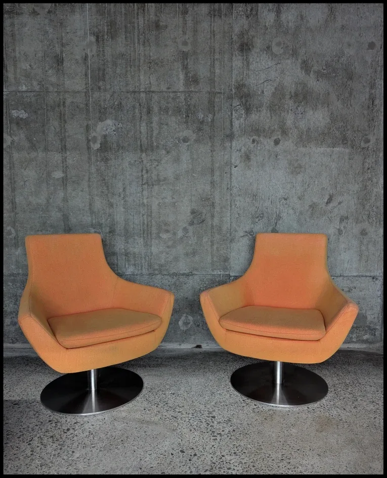 SOHO CONCEPT CHAIRS (2 available) image indicator(8)