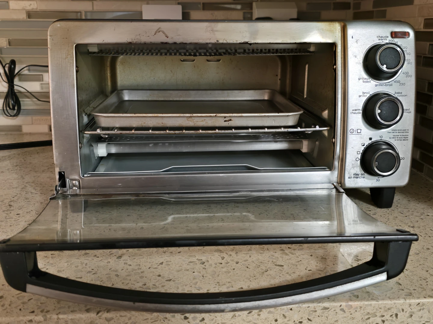 Black+Decker Toaster Oven - photo 3
