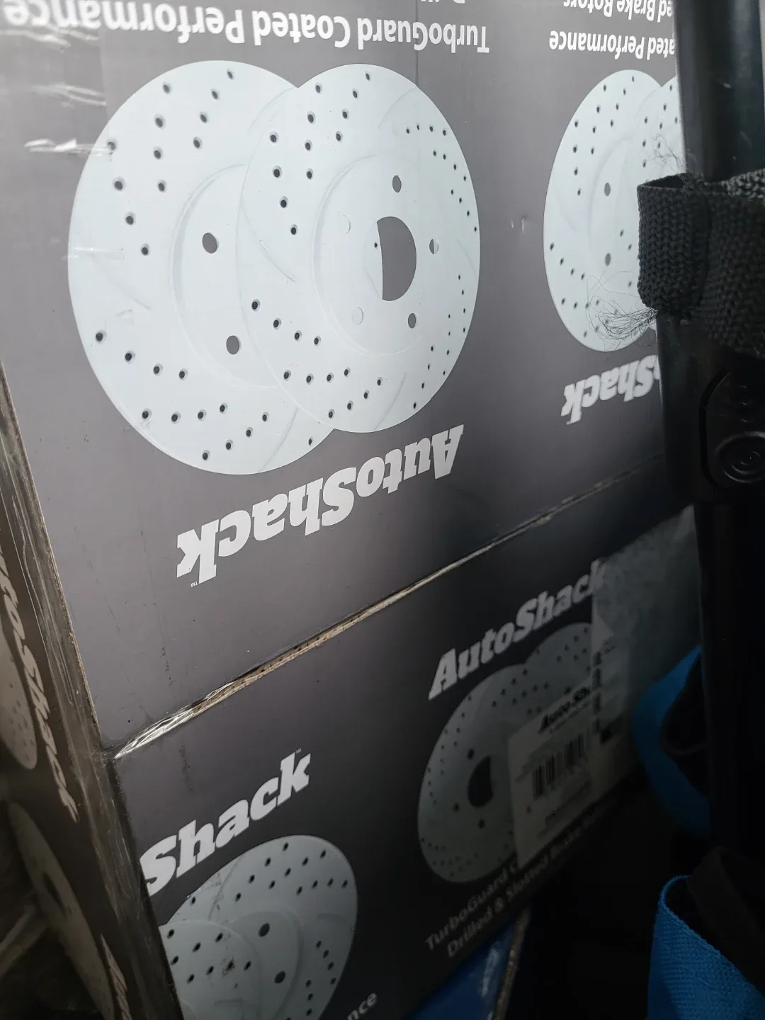 AutoShack Brake Rotors & Ceramic Brake Pad Kit image indicator(3)