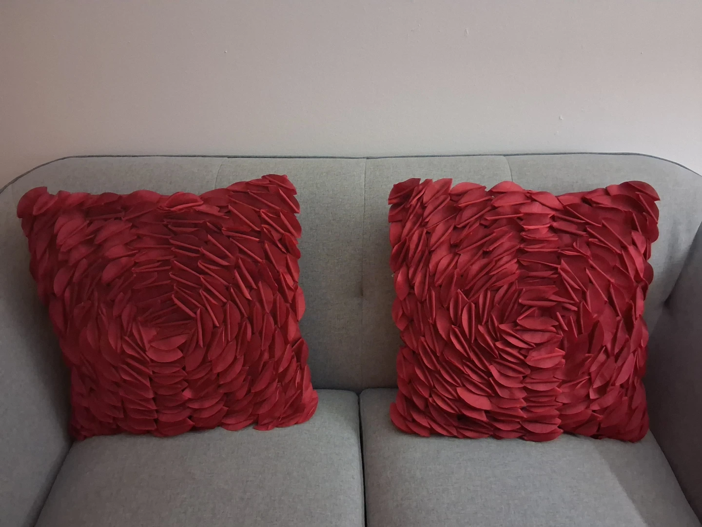Two decorative Throw Pillows - Red - photo 2