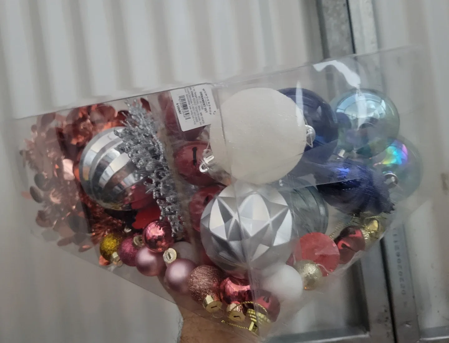 Christmas Tree 41" with Ornaments image indicator(5)