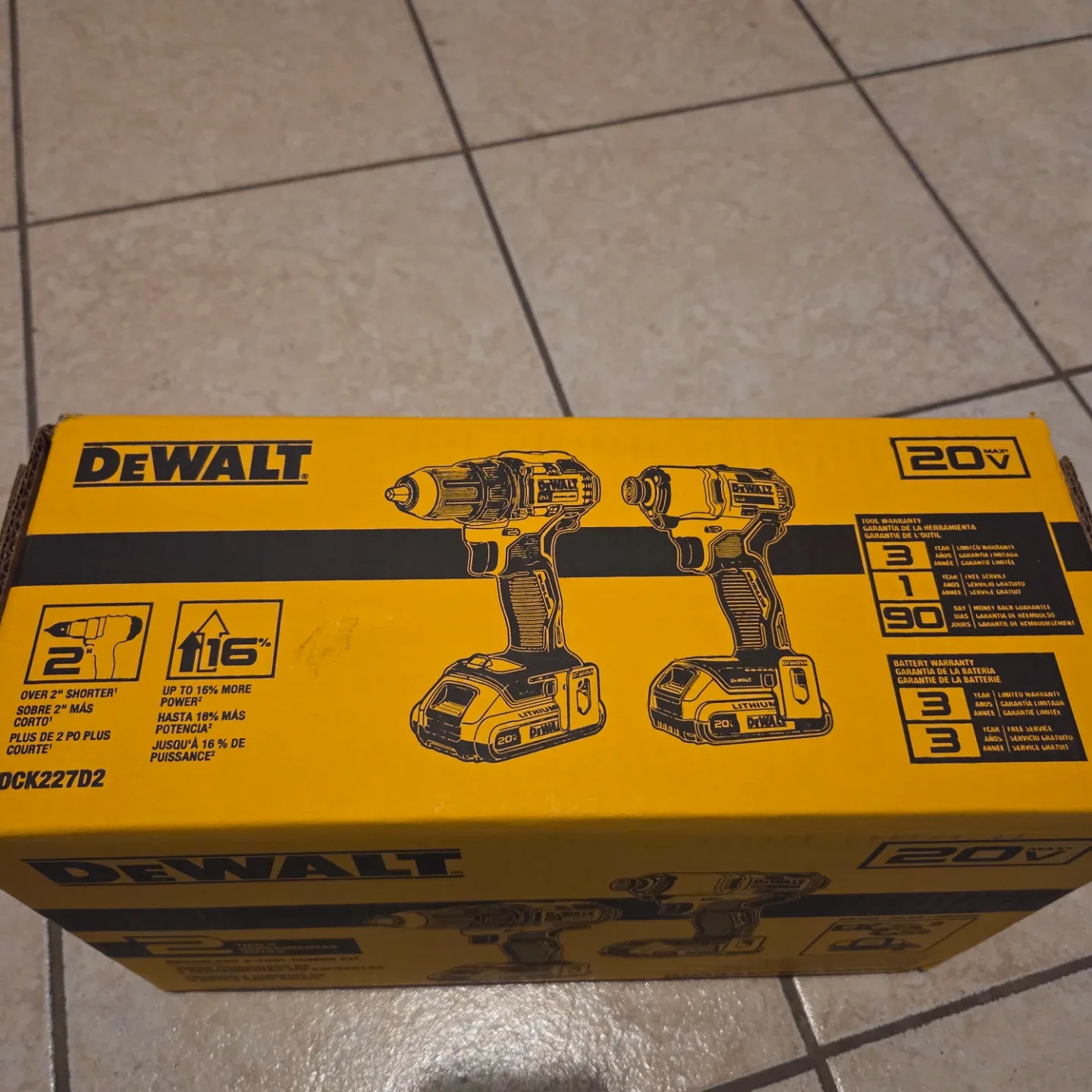 New DeWalt DCK227D2 2-Tool Combo Kit image indicator(3)