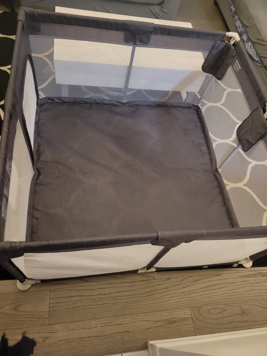 DripeX Baby Playpen - Like New! - photo 5