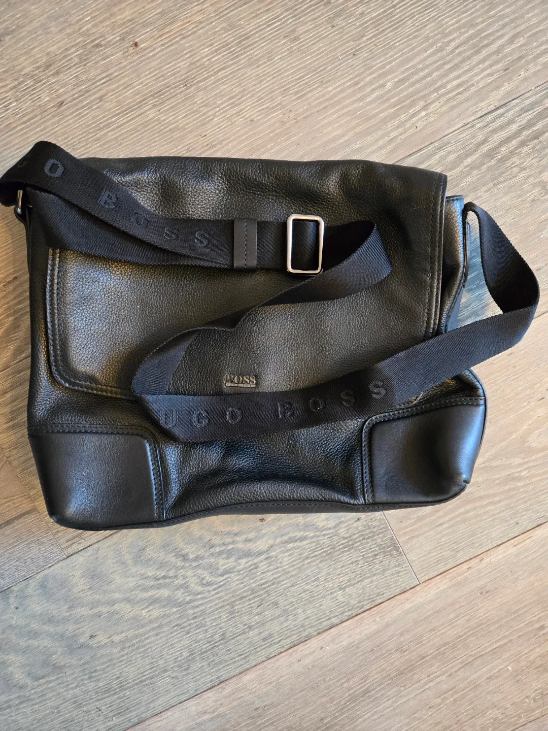 Hugo Boss Black Leather Messenger Bag