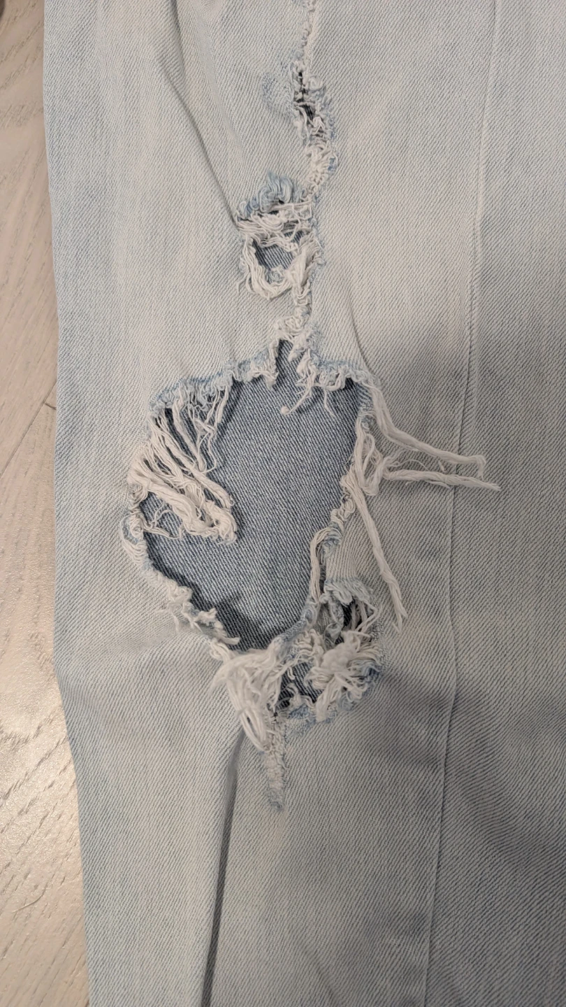 Wild Fable Distressed Jeans - Size 00 - photo 2