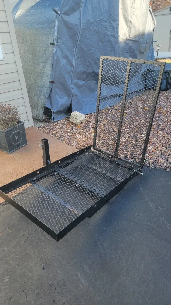 Hitch Mounted Cargo Carrier image indicator(2)