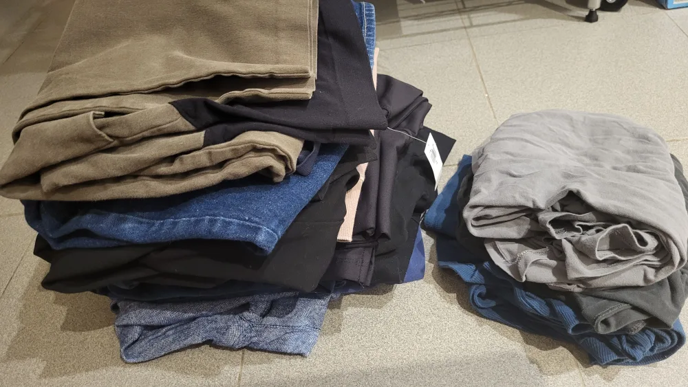 XL maternity clothes bundle