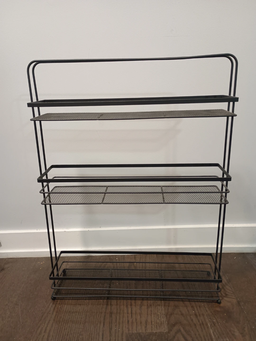Black Metal 3-Tier Shelf Rack