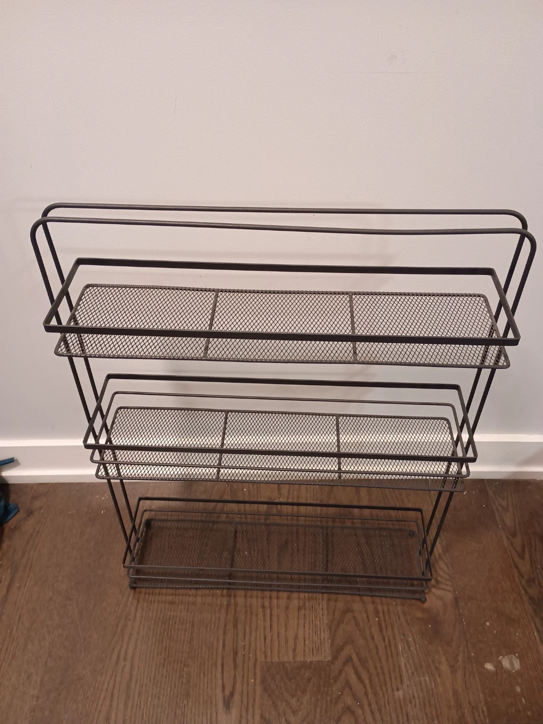 Black Metal 3-Tier Shelf Rack - photo 2