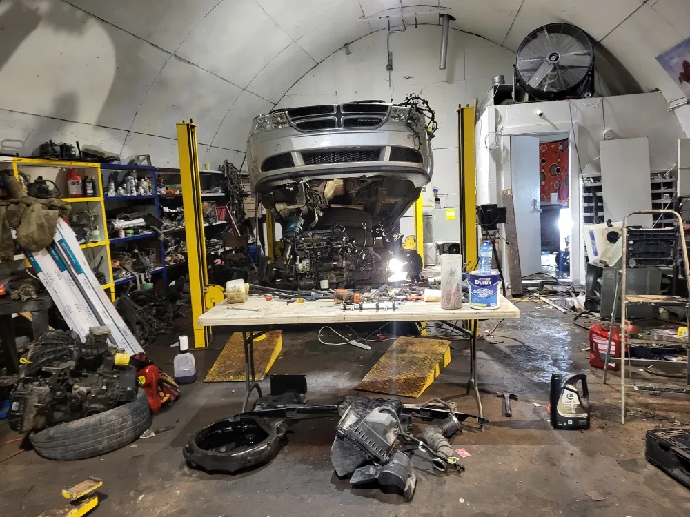 Vehicle hoist 2  post For sale 2800 image indicator(10)