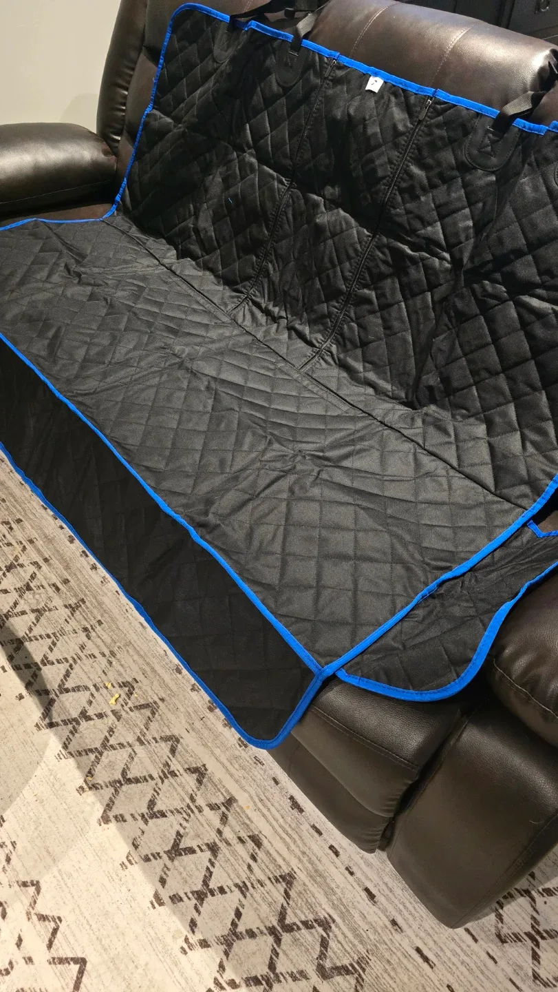 MGUOMI Black Pet Couch/Car Cover - Like New! image indicator(2)