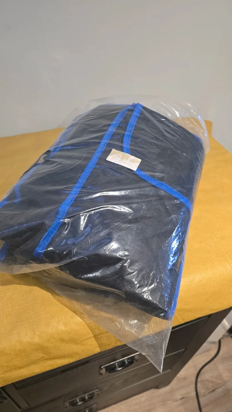 MGUOMI Black Pet Couch/Car Cover - Like New! image indicator(5)