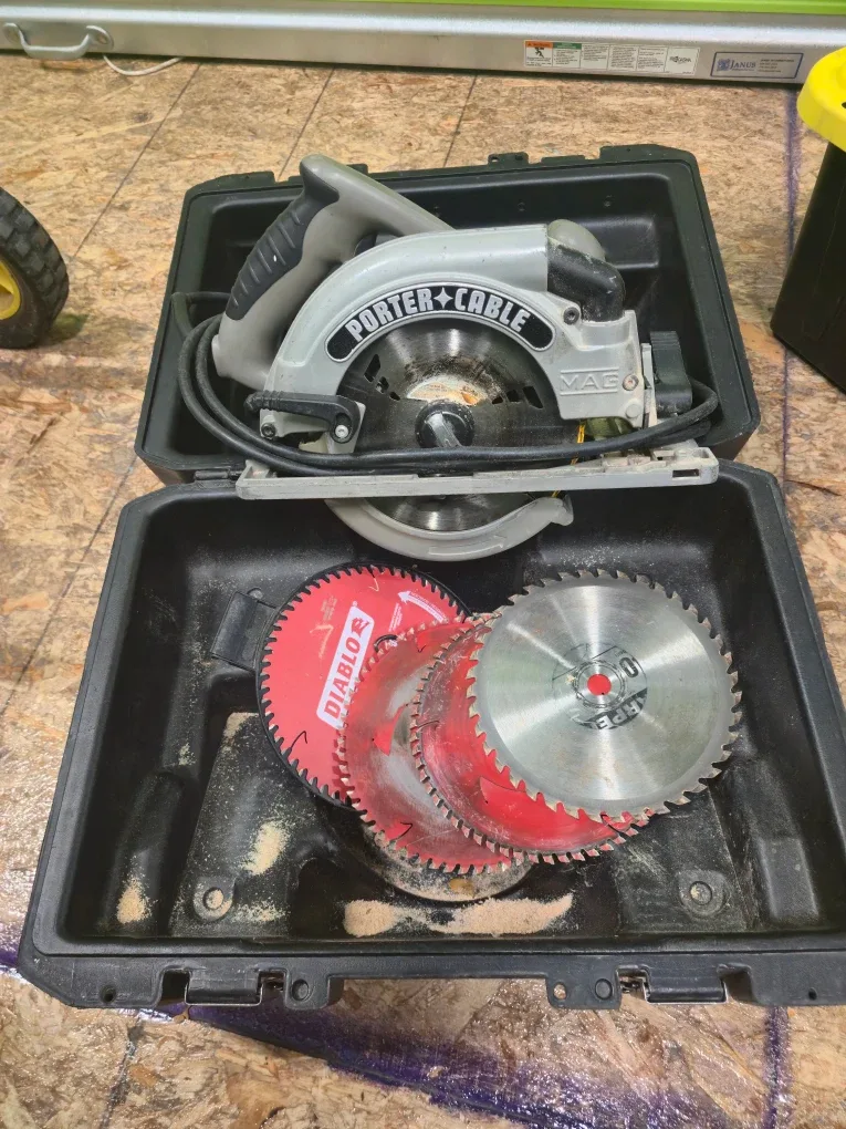 DeWalt Mitre Saw & Porter Cable Circular Saw image indicator(3)