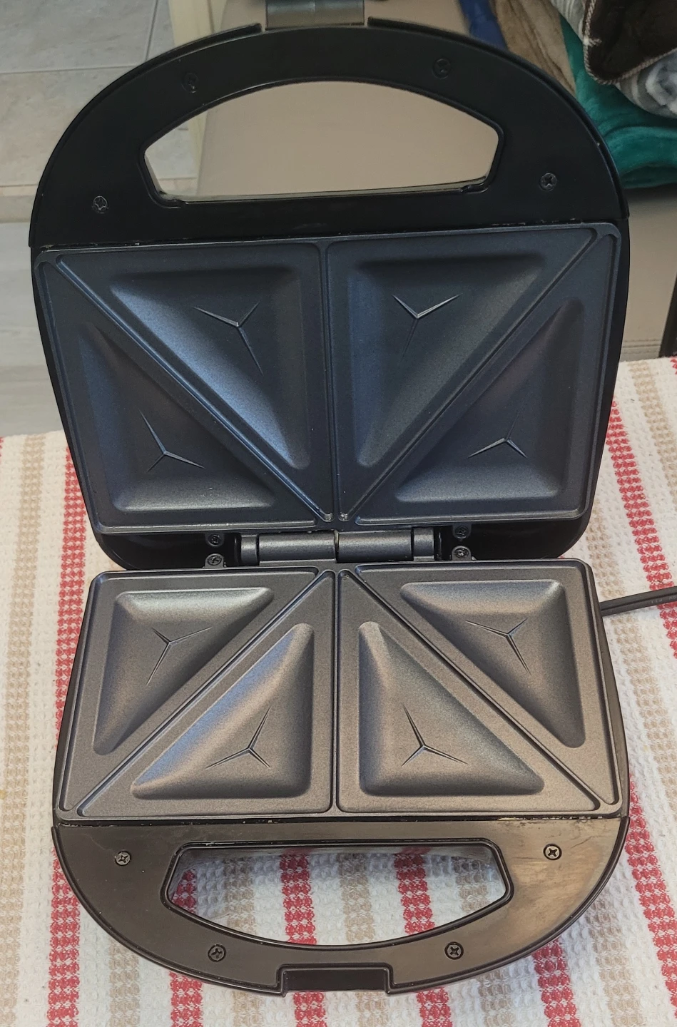 Toastmaster Sandwich Maker TM-20SWCN - photo 2