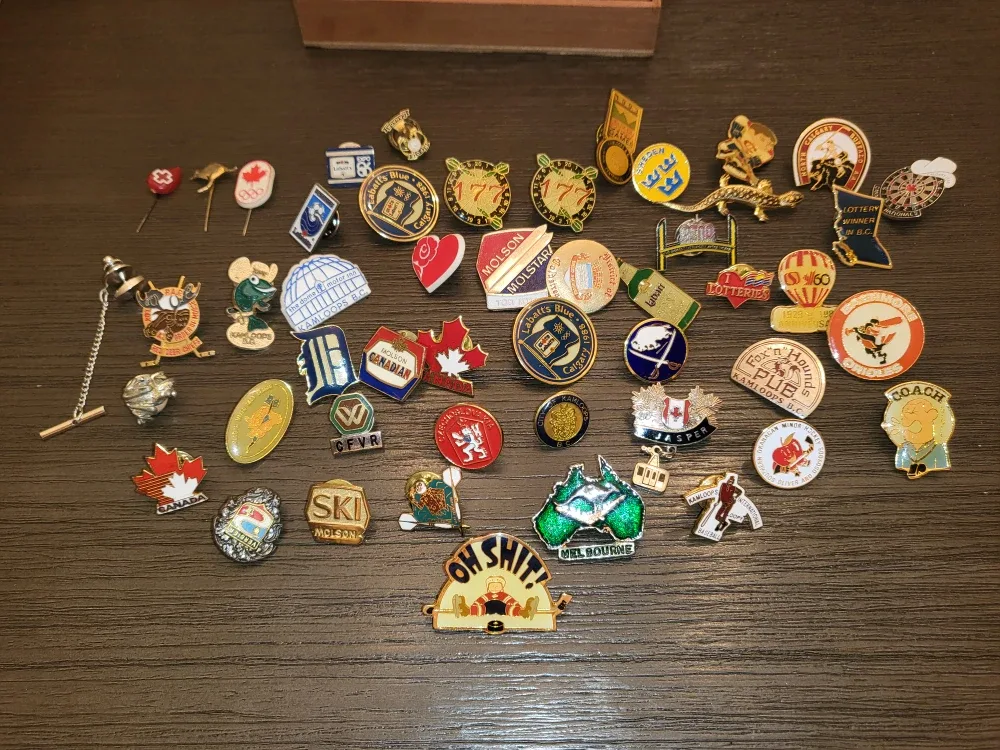 Lot of Vintage Collectible Pins