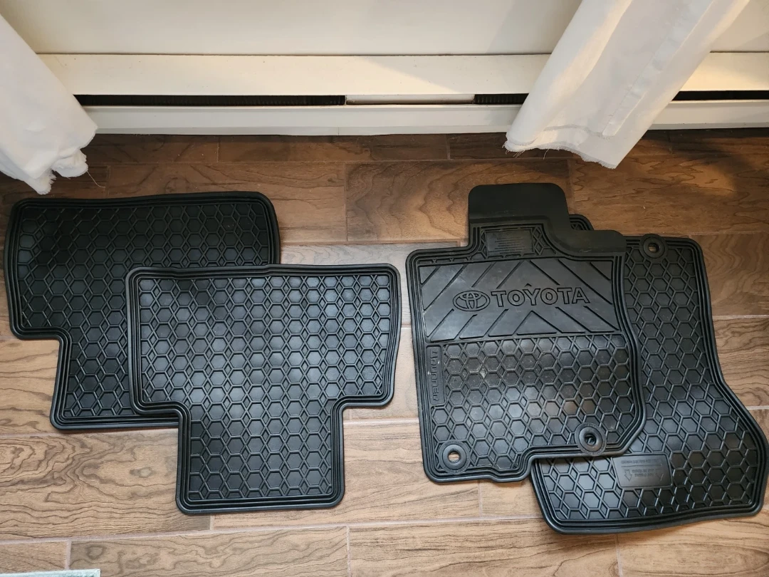 Toyota 5th gen 4Runner Rubber Floor Mats