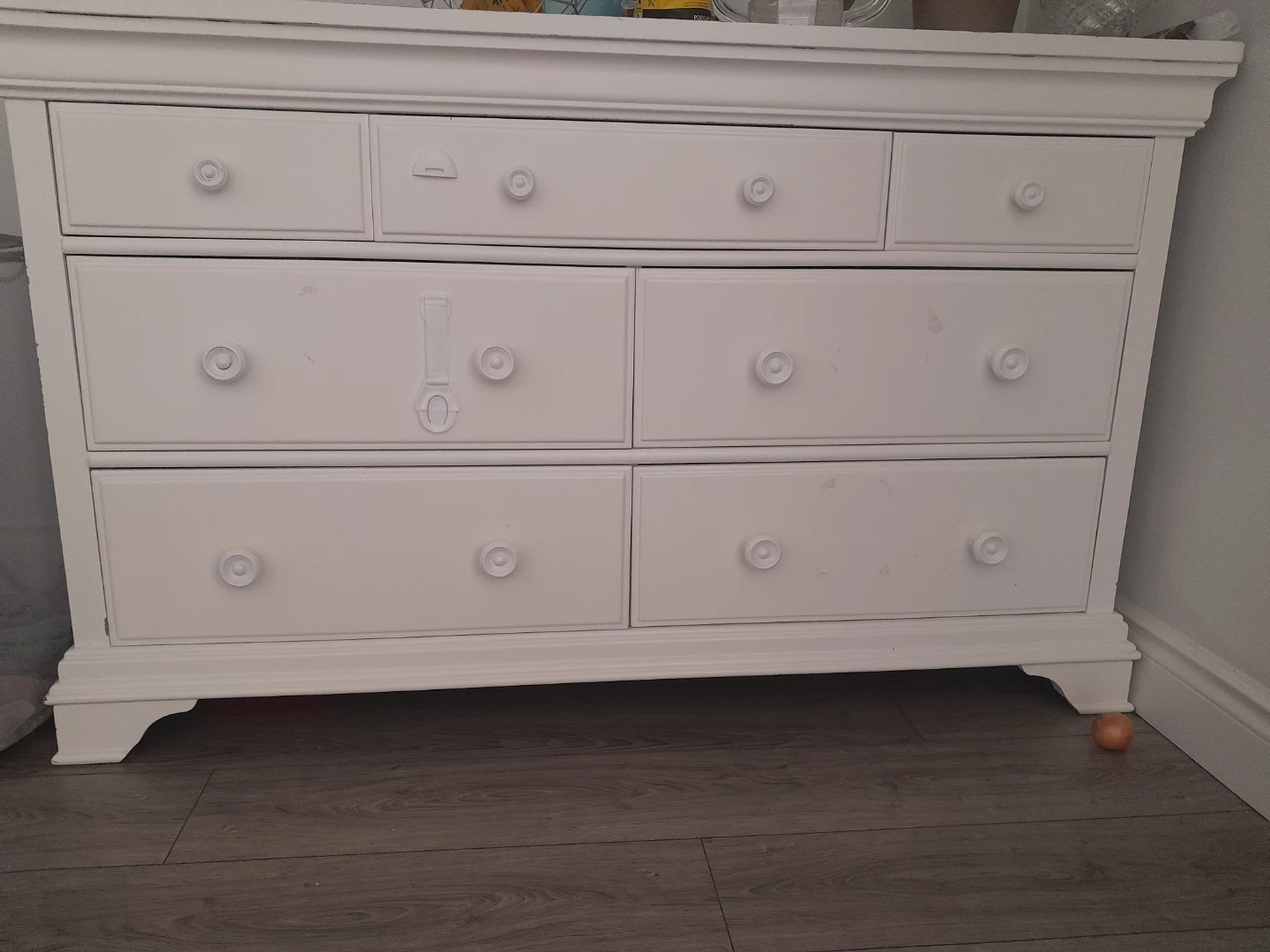 White 7-Drawer Dresser