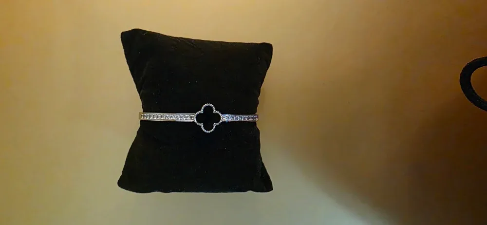 C  Bangle Bracelet Set image indicator(2)