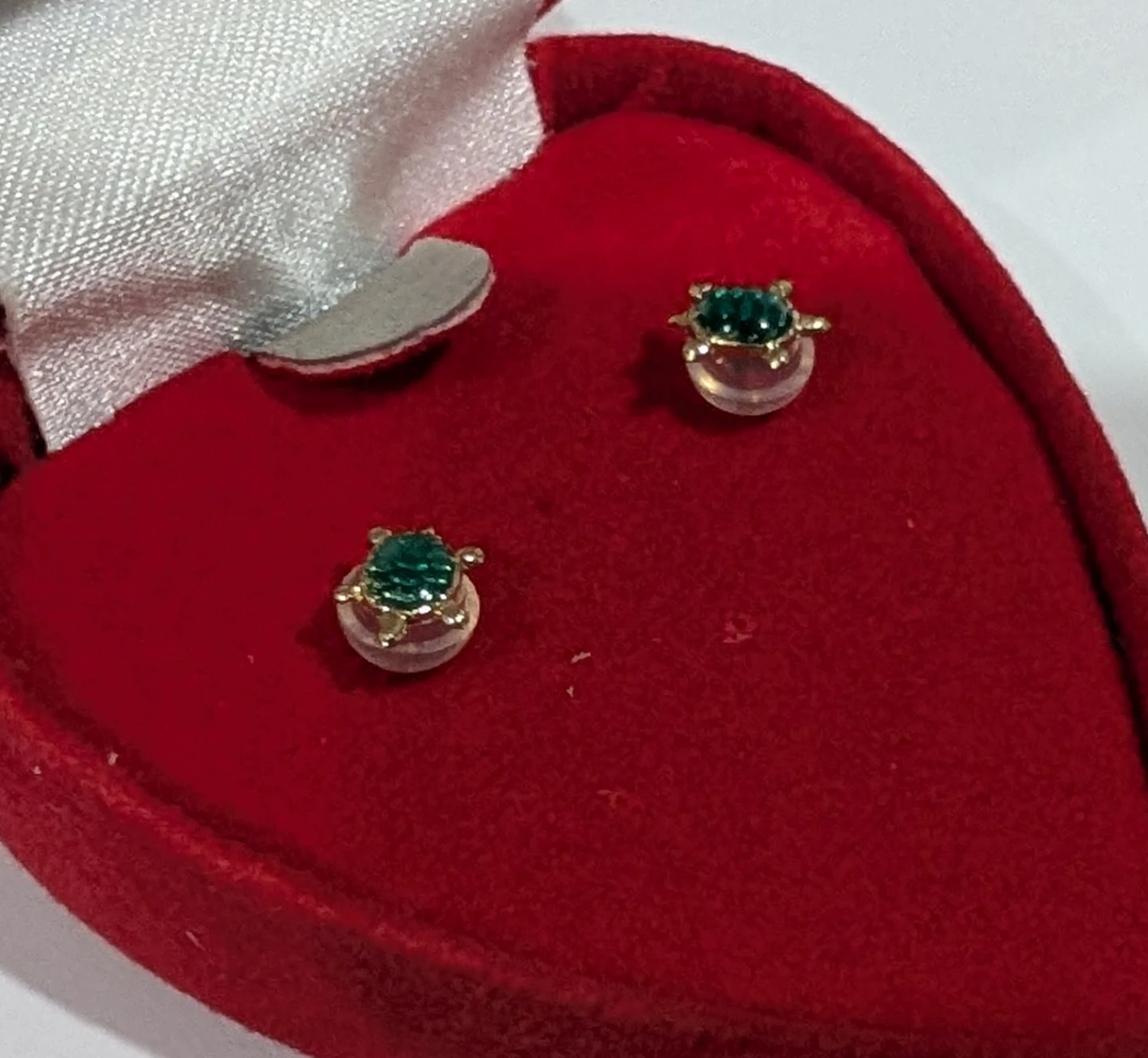 Brand New 10K Yellow Gold Turtle Earrings For Sale