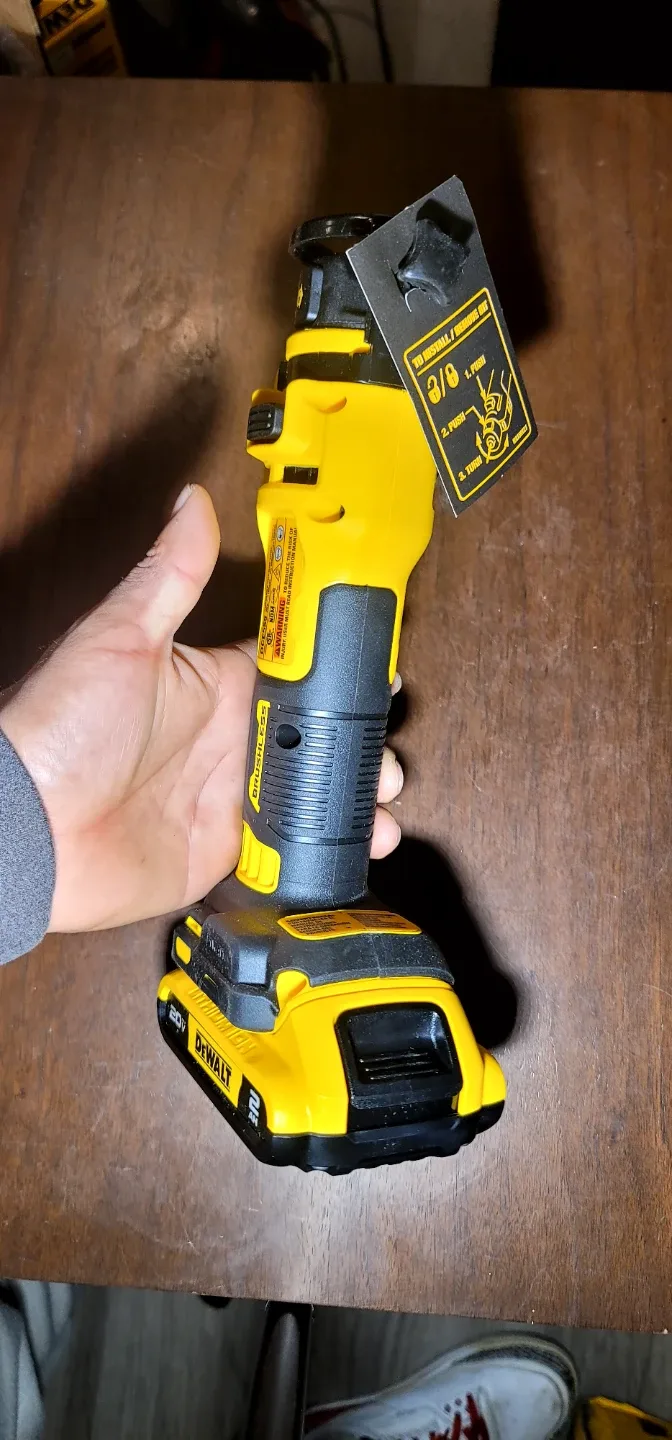 DeWalt 20V Cordless Power Tool Combo Kit image indicator(9)