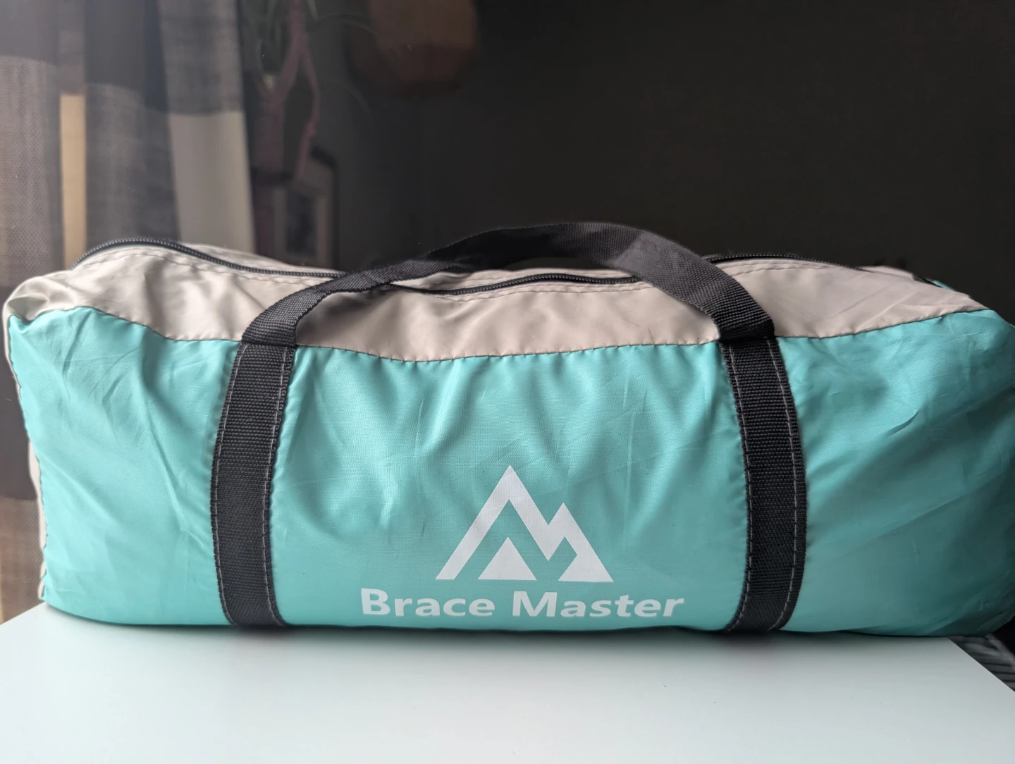 Brace Master Beach Tent Sun Shelter - 3 Person