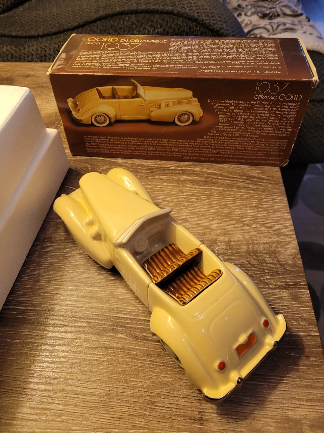 Avon 1937 Cord Ceramic Car - photo 3