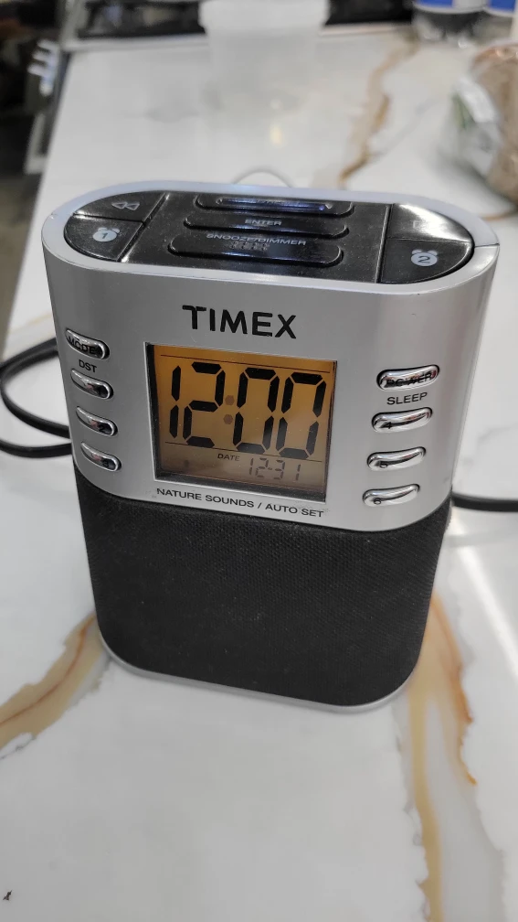 Timex Nature Sounds Auto Set Alarm Clock - photo 2