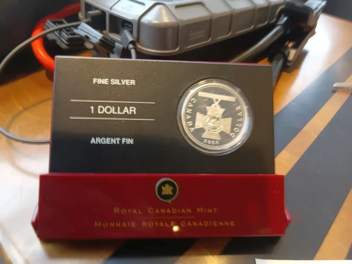 2006 Royal Canadian Mint Proof Silver Dollar image indicator(9)