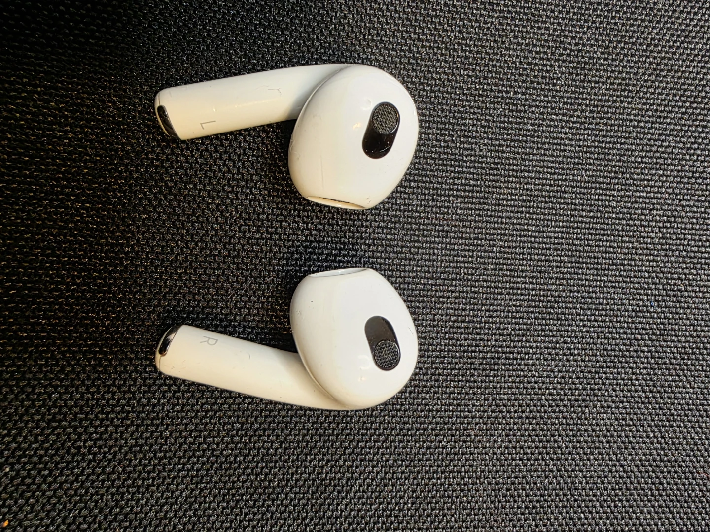 Apple AirPods 3rd Generation - photo 4