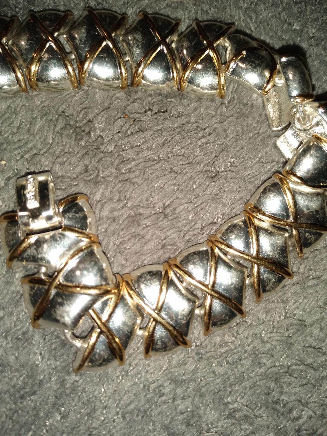 Beautiful x&o pattern Oscar bracelet