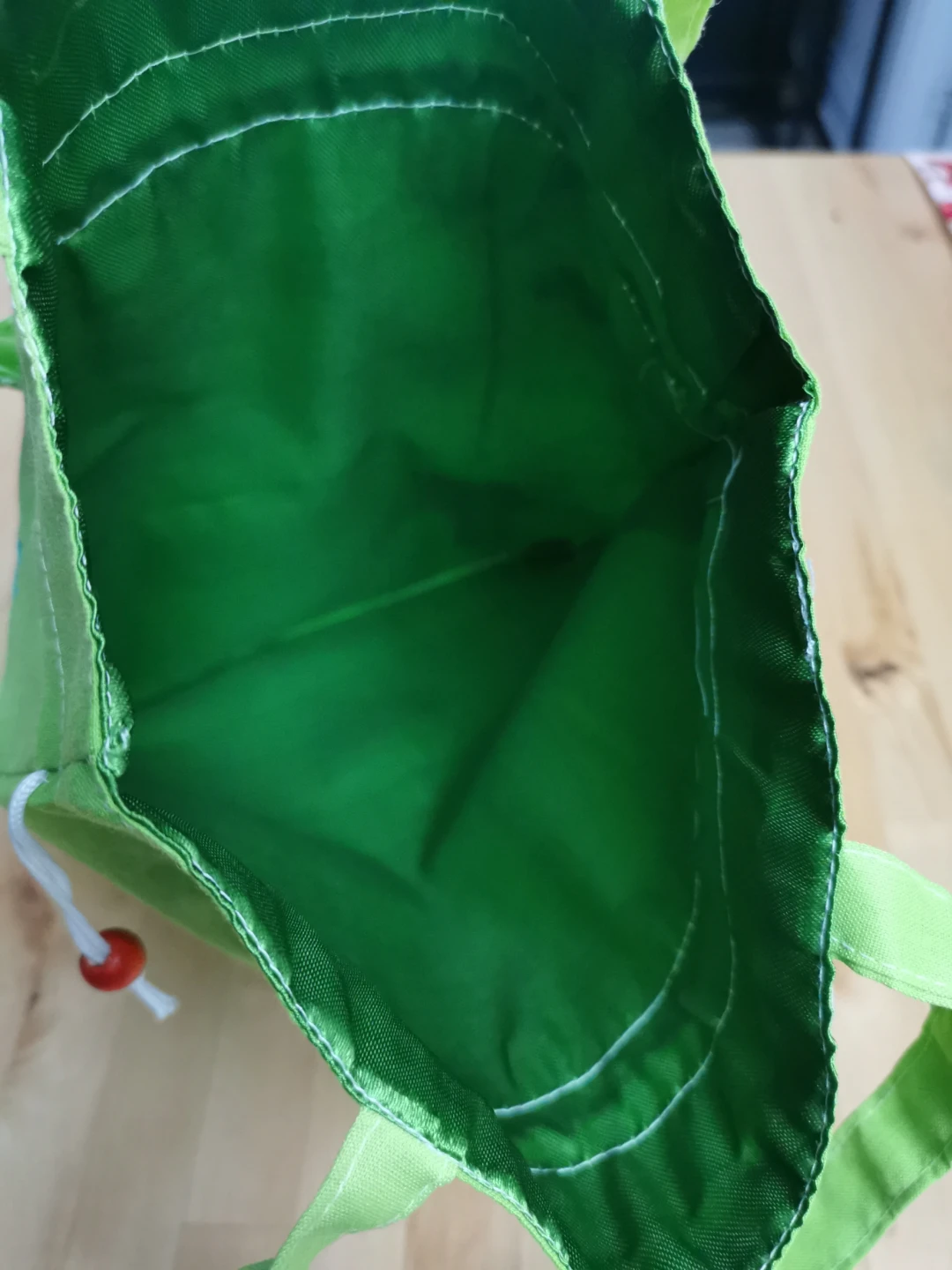 Green Tote Bag with Shoe Design - photo 3