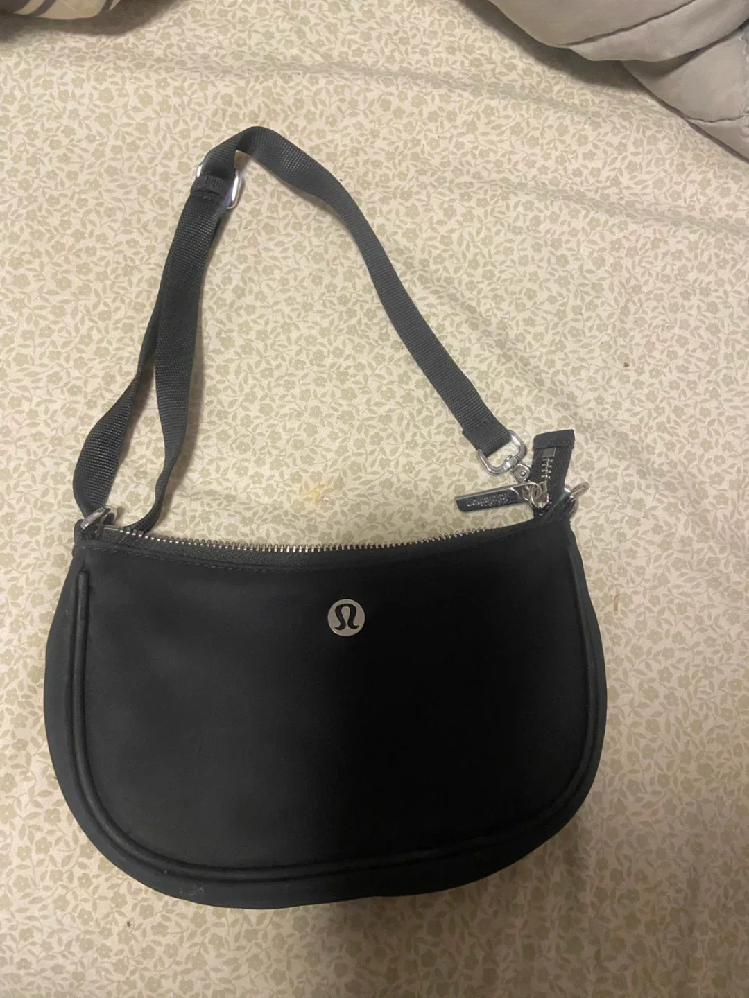 Lululemon Black Mini Belt Bag