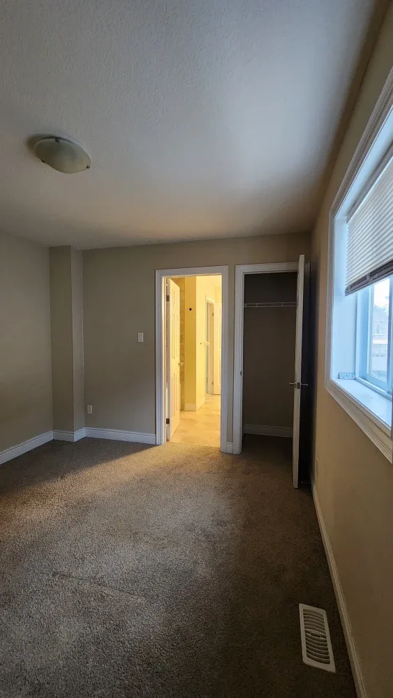 Two rooms in Waterloo