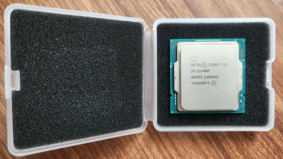 #Cleanout Intel Core i5-11400F processor image indicator(2)