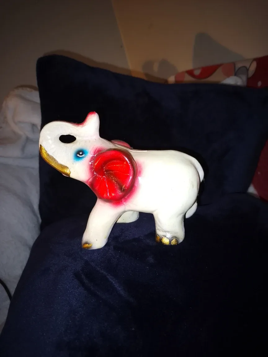 #cleanout Vintage Elephant Coin Bank