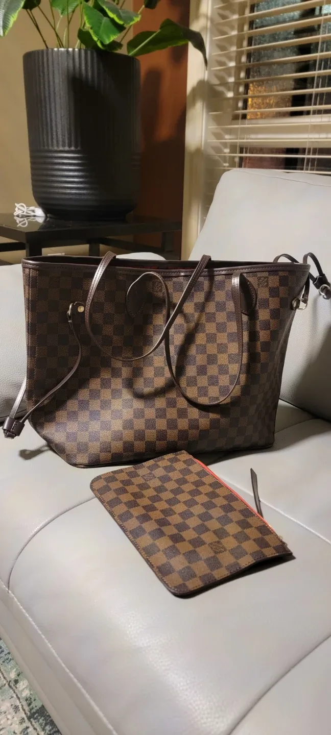 Louis Vuitton Neverfull MM Damier Ebene Tote image indicator(2)