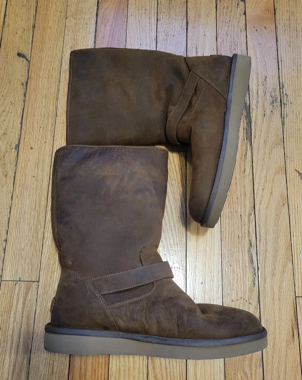 UGG Brown Leather Boots size 11 - photo 2