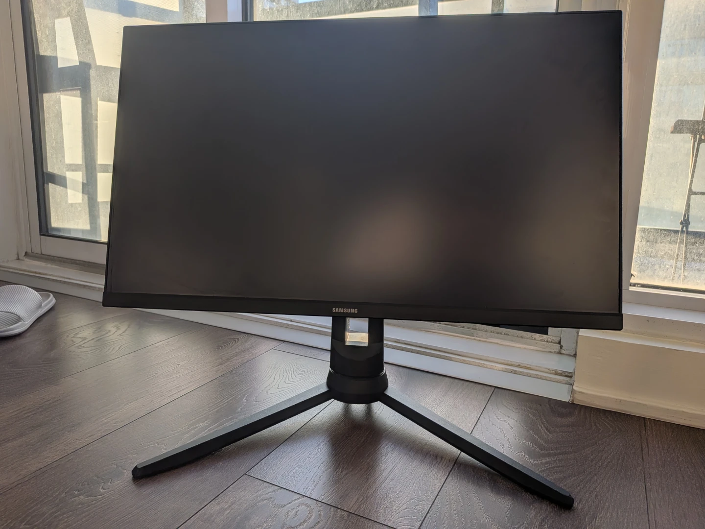 24" Samsung Odyssey G3 gaming Monitor - with horizontal lines