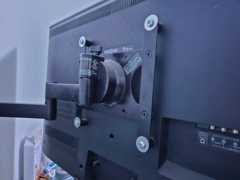 Insignia 43 Inches LED TV