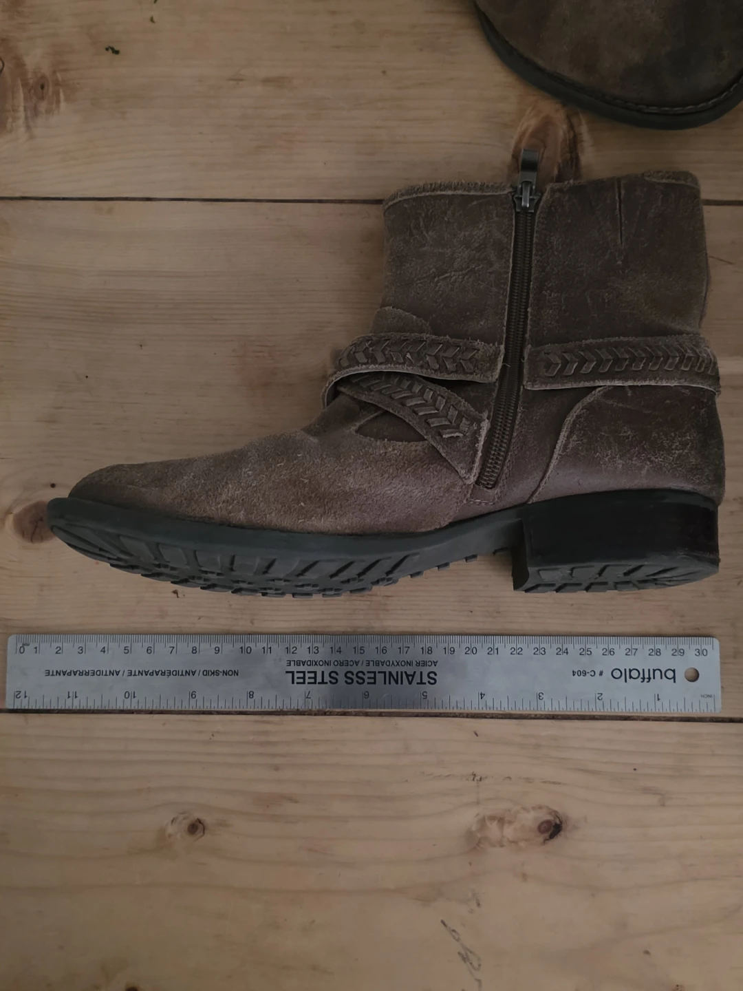Woman Brown Leather Ankle Boots - Size 9.5M - photo 4