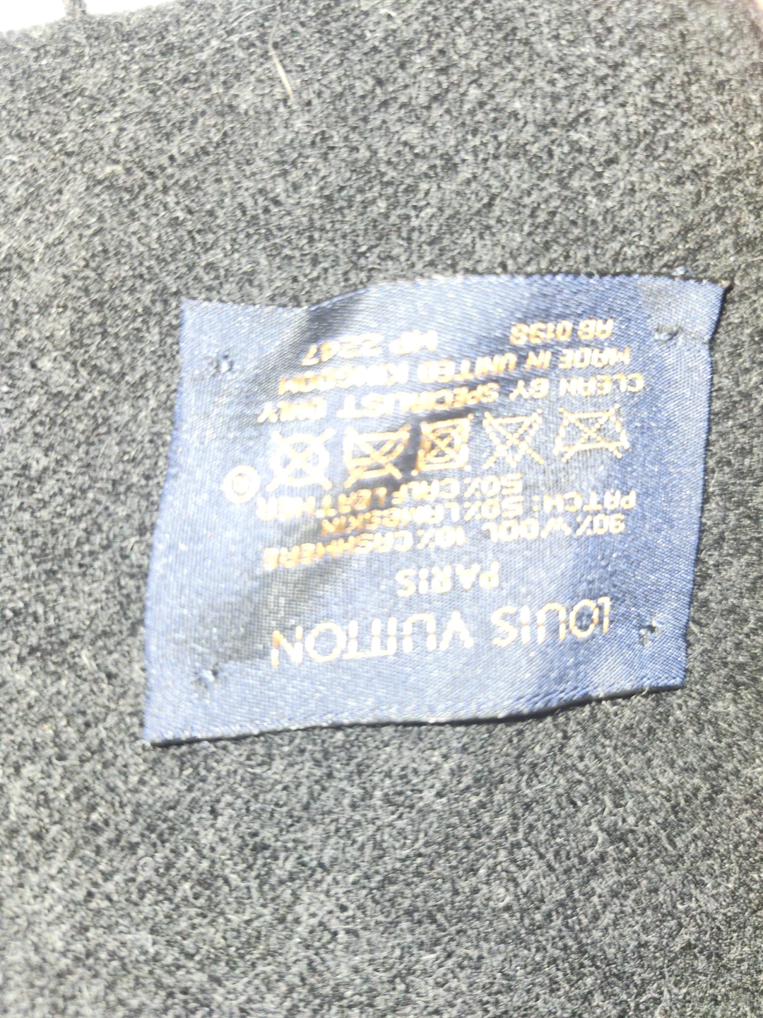 Hermes & Louis Vuitton Two-Tone Throw - photo 2