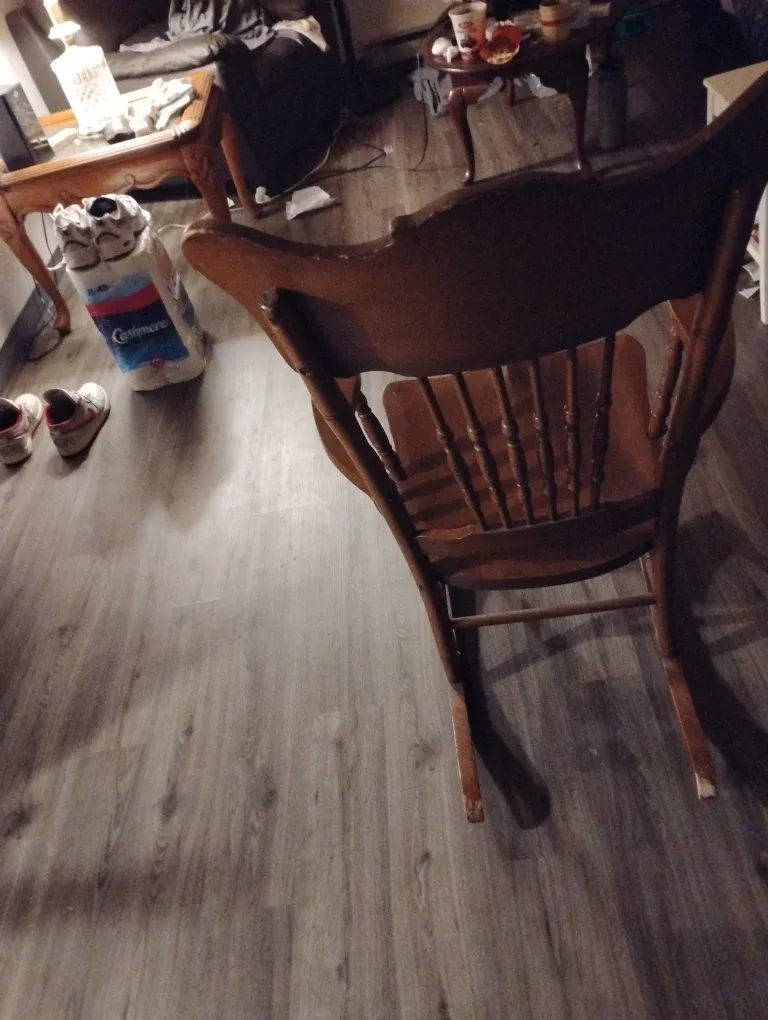 Wooden Rocking Chair image indicator(2)