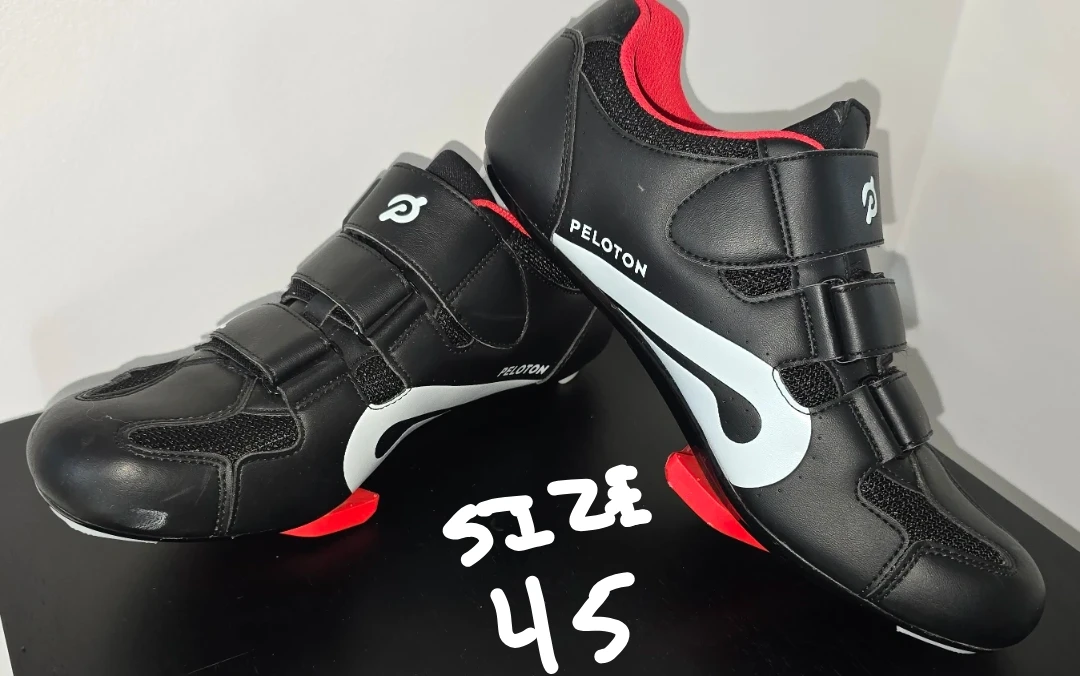 Peloton Cycling Shoes - Black & White