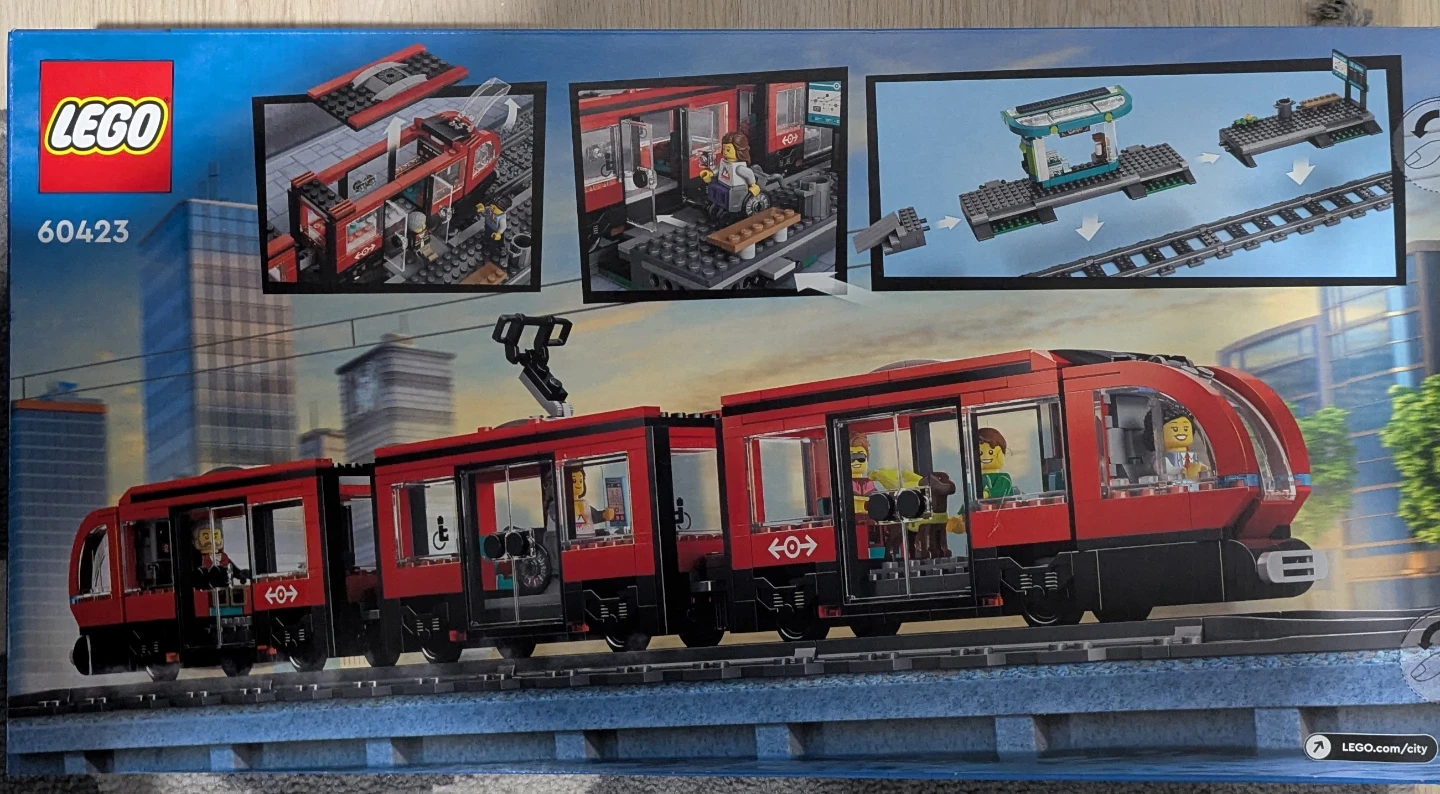 LEGO City 60423 Downtown Streetcar - photo 2