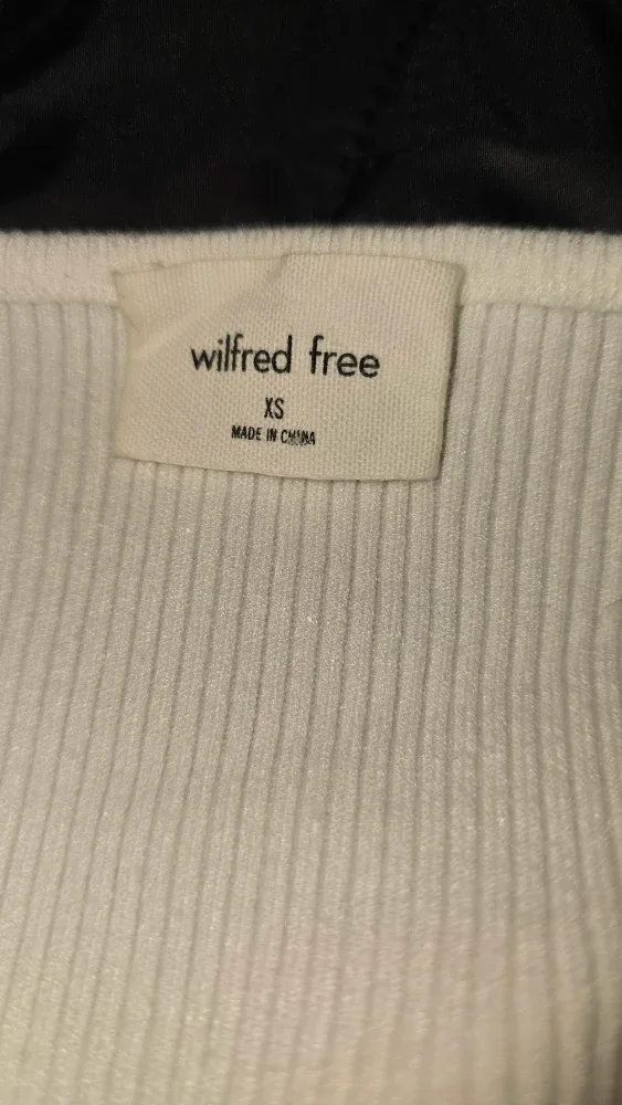 Wilfred Free White Knit Cutout Dress - XS #Cleanout image indicator(3)