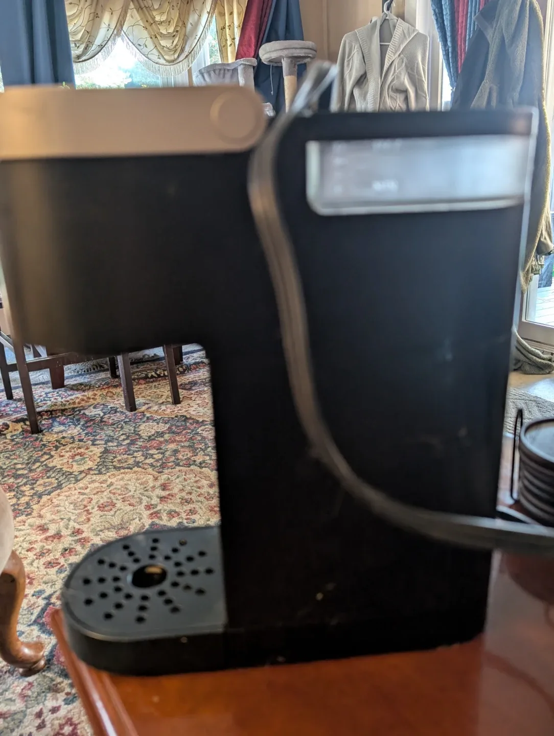 Black Keurig K-Supreme Coffee Maker image indicator(3)