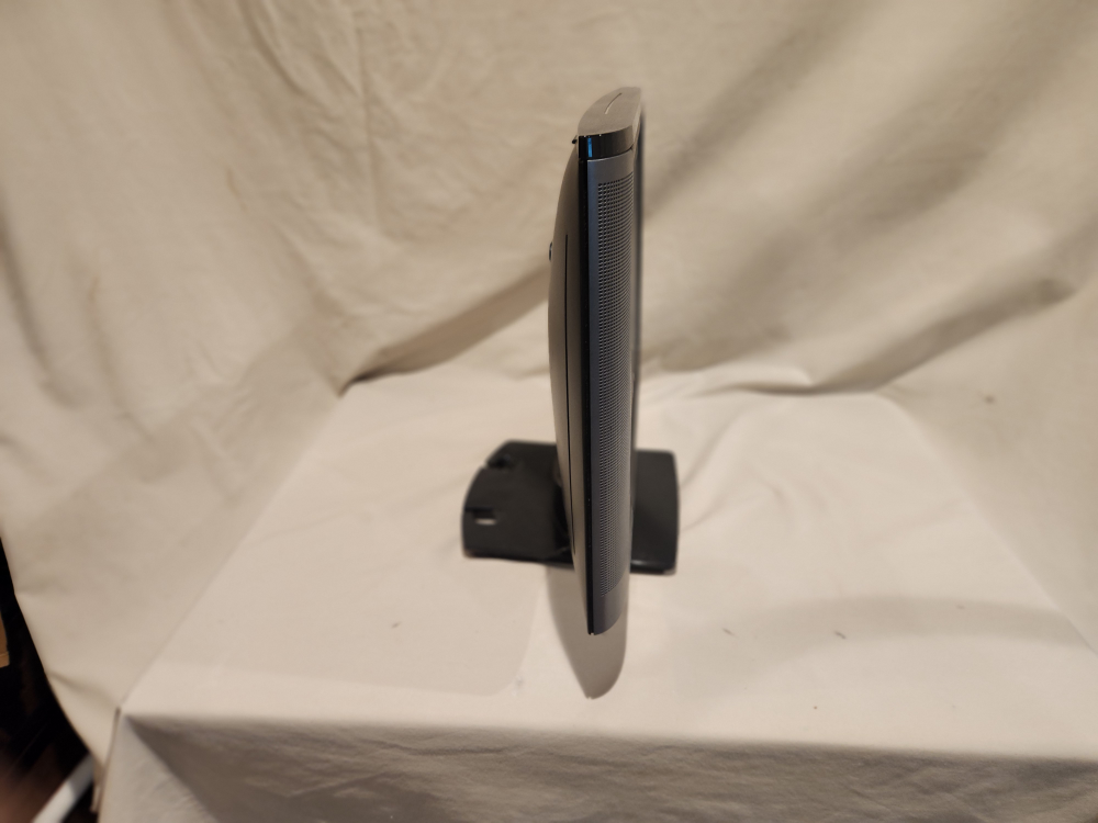 Compaq WF1907 19" LCD Monitor - photo 3